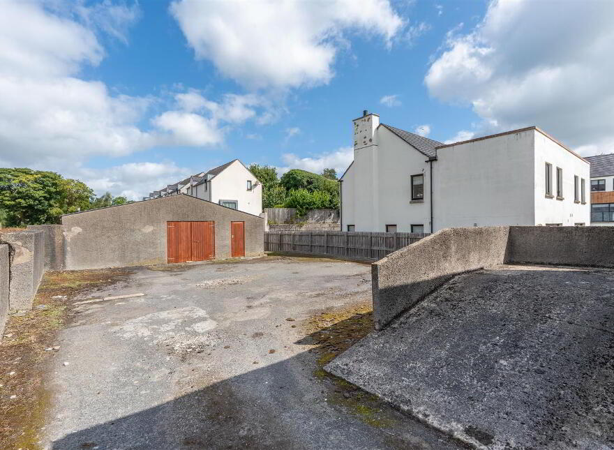 17 - 19 Main Street, Saintfield, BT24 7AA