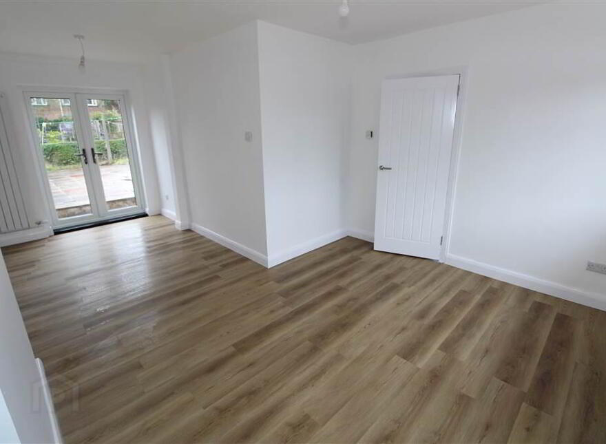 38 The Straight, Belfast, BT6 0EP