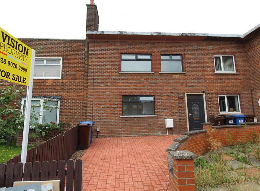 38 The Straight, Belfast, BT6 0EP photo