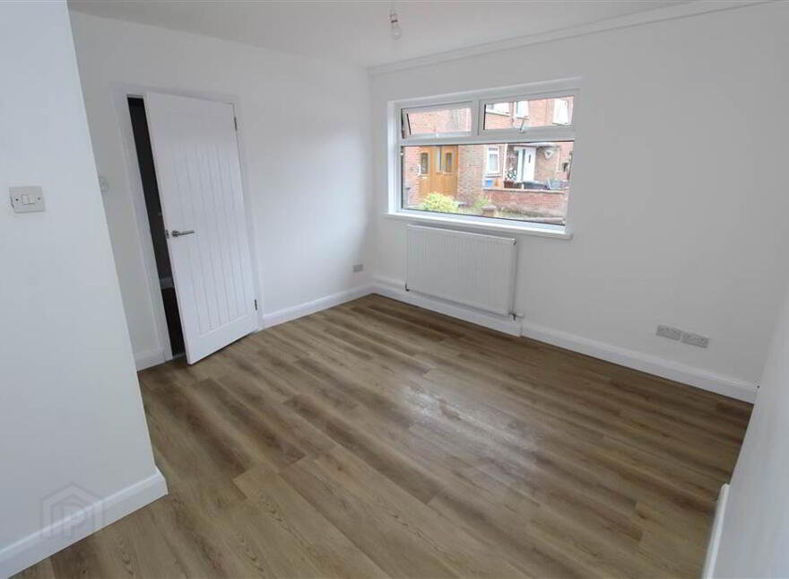 38 The Straight, Belfast, BT6 0EP