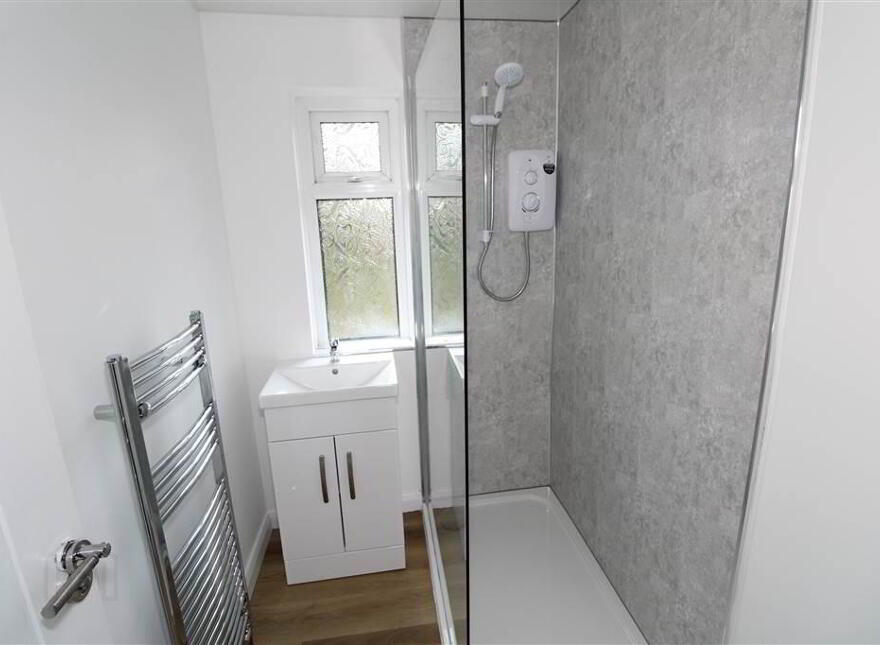 38 The Straight, Belfast, BT6 0EP