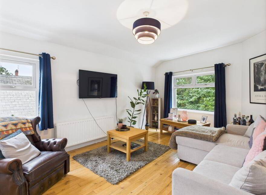 97 South Parade, Ravenhill Road, Belfast, BT7 2GN