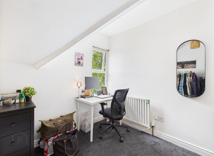 97 South Parade, Ravenhill Road, Belfast, BT7 2GN