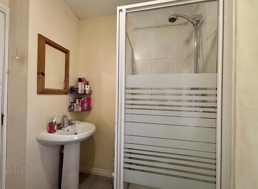 2, 63 Malone Avenue, Belfast, BT9 6EP