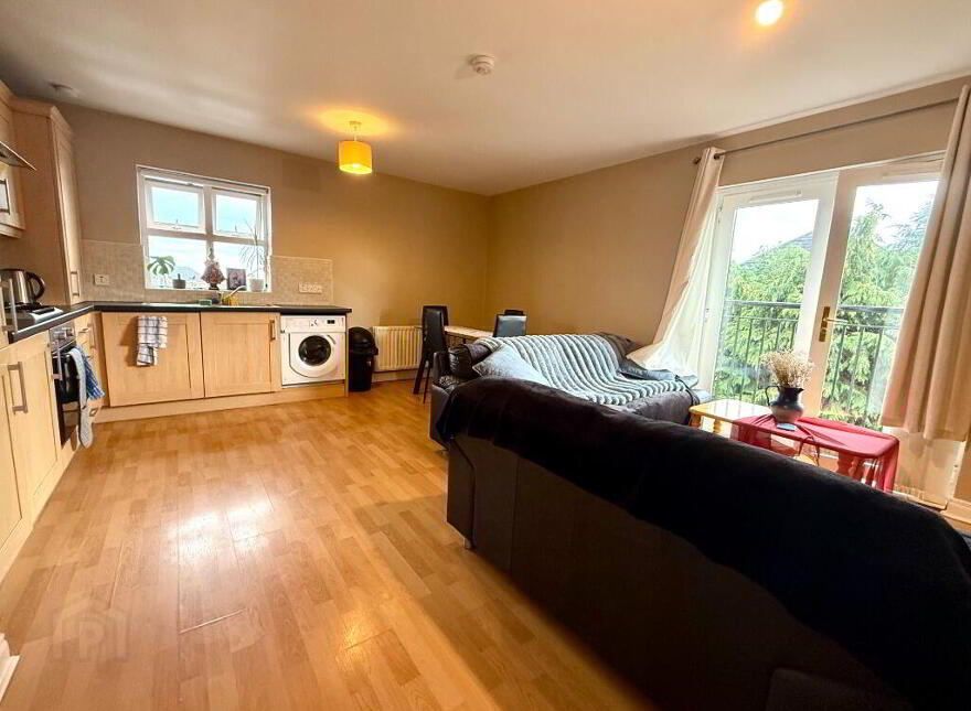 32 Elmwood Cottages, Ballyclare Road, Newtownabbey, BT36 5WQ