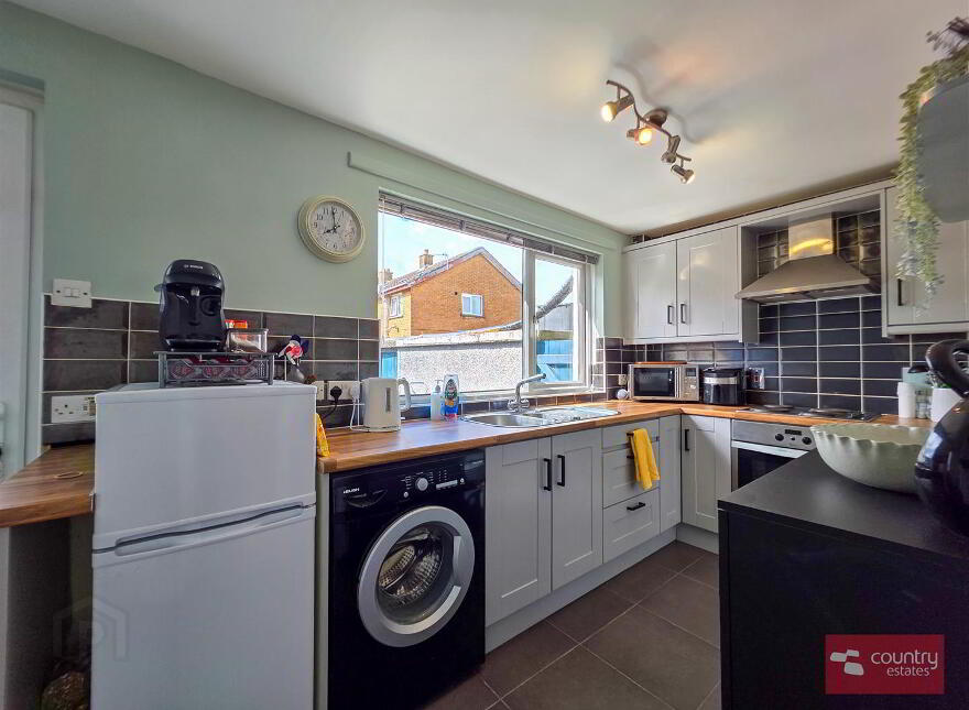 8 Plantation Avenue, Newtownabbey, BT36 5NY