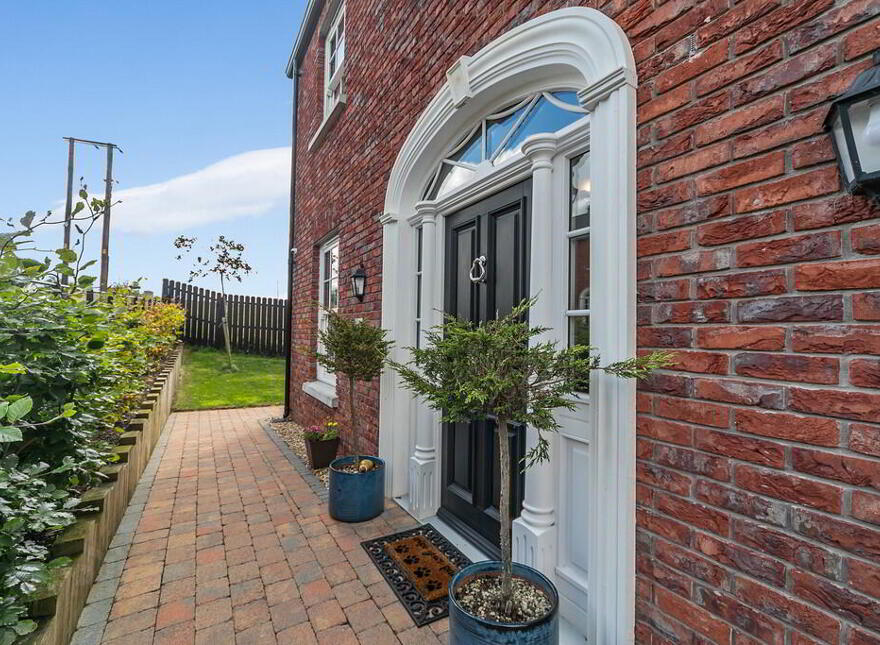 52 Governors Gate Demesne, Ballynahinch Road, Royal Hillsborough, BT26 6TU
