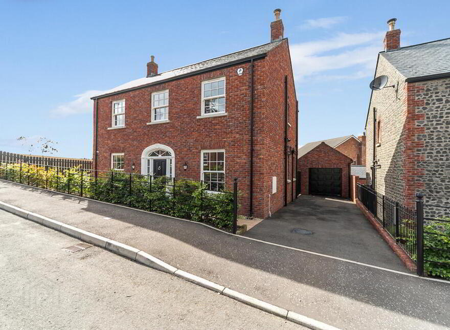 52 Governors Gate Demesne, Ballynahinch Road, Royal Hillsborough, BT26 6TU