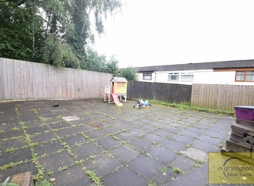 88 Carrigart Avenue, Lenadoon, Belfast, BT11 9PX