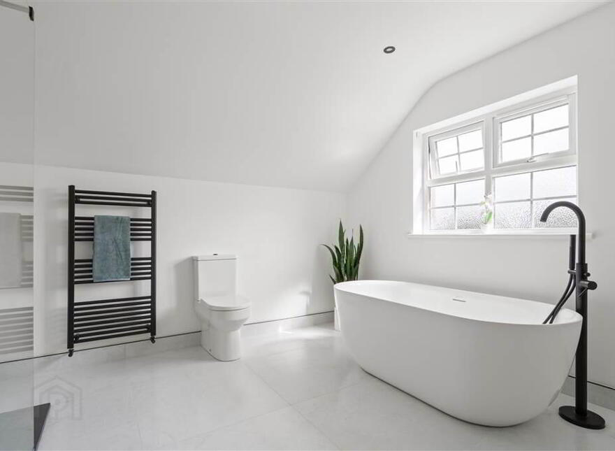 112 Glebe Road, Ahoghill, BT41 3DT