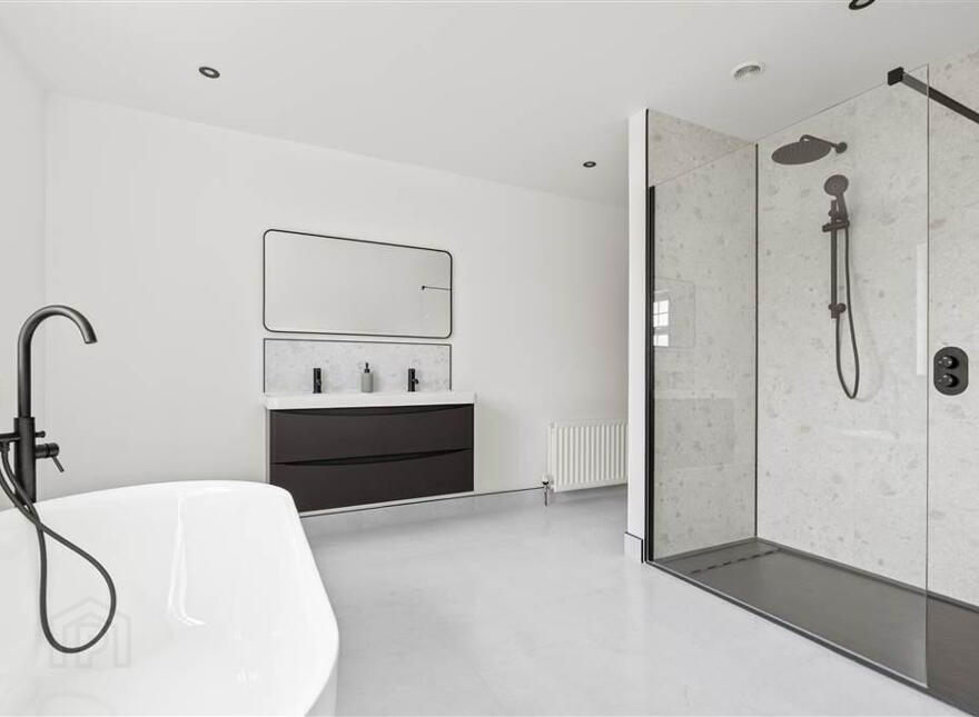 112 Glebe Road, Ahoghill, BT41 3DT