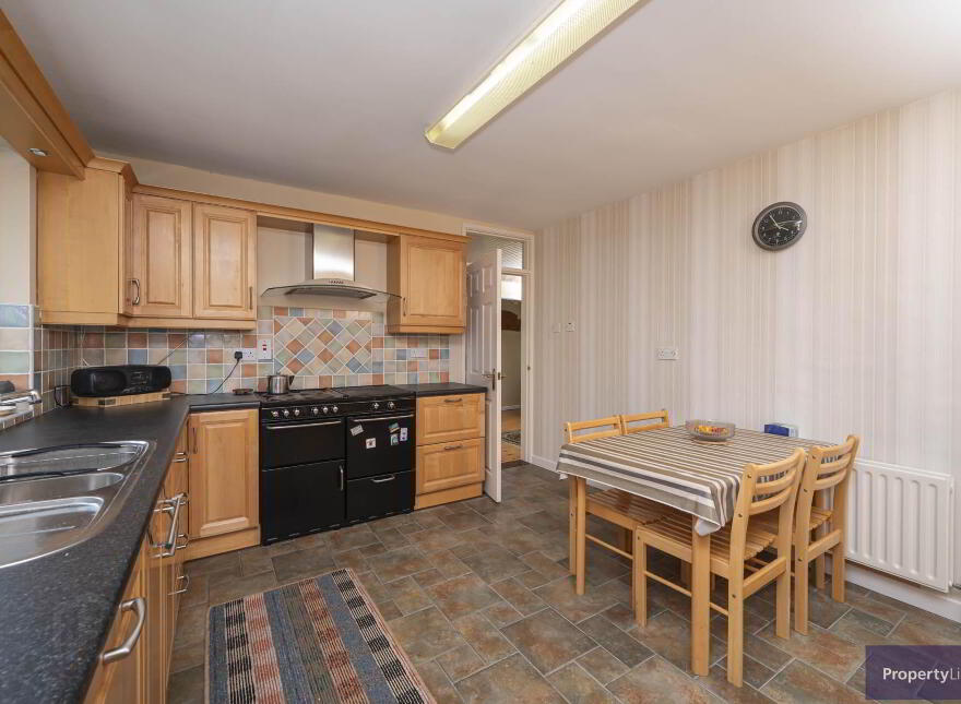 1 Mullinure Park, Armagh, BT61 9EJ