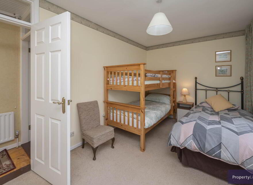 1 Mullinure Park, Armagh, BT61 9EJ