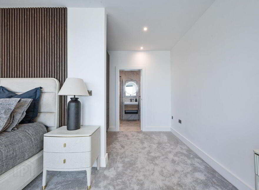 55a Causeway Street, Portrush, BT56 8AD