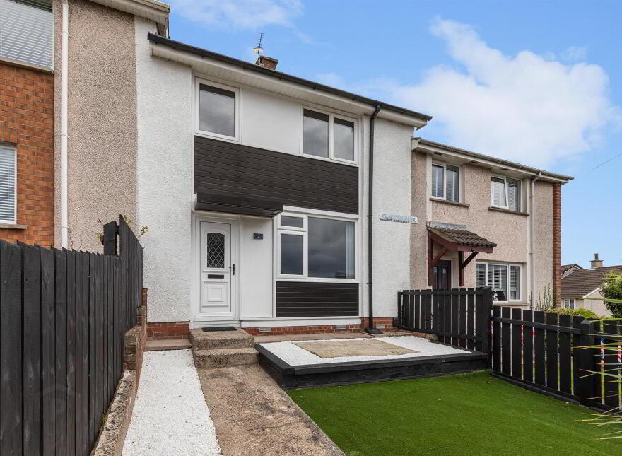 2 Claggan Park, Dundonald, Belfast, BT16 2SR photo