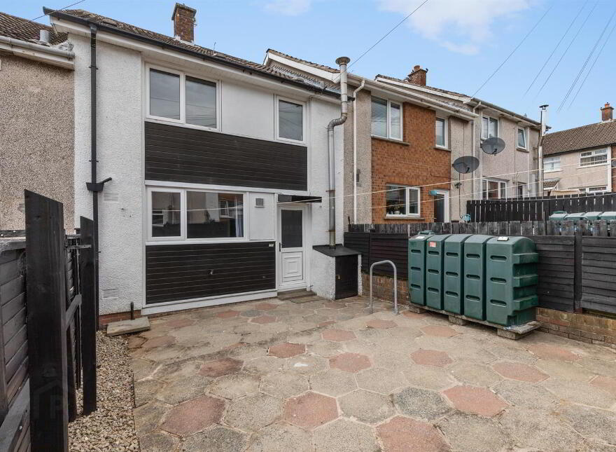 2 Claggan Park, Dundonald, Belfast, BT16 2SR