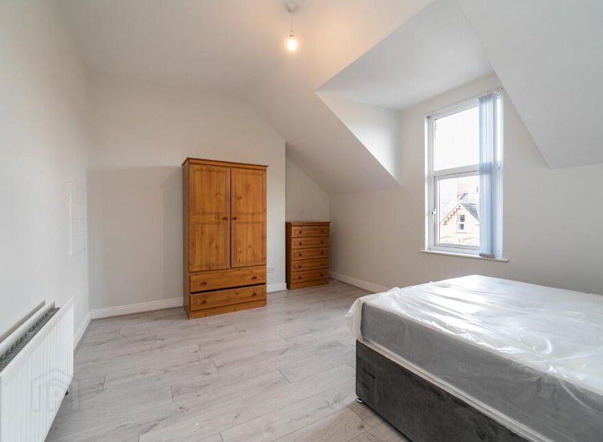124 Agincourt Avenue, Belfast, BT7 1QD