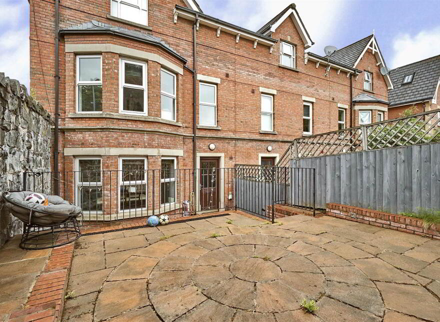 26 Demesne Gate, Holywood, BT18 9FR