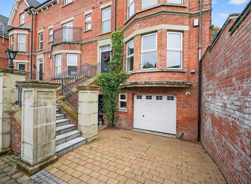 26 Demesne Gate, Holywood, BT18 9FR