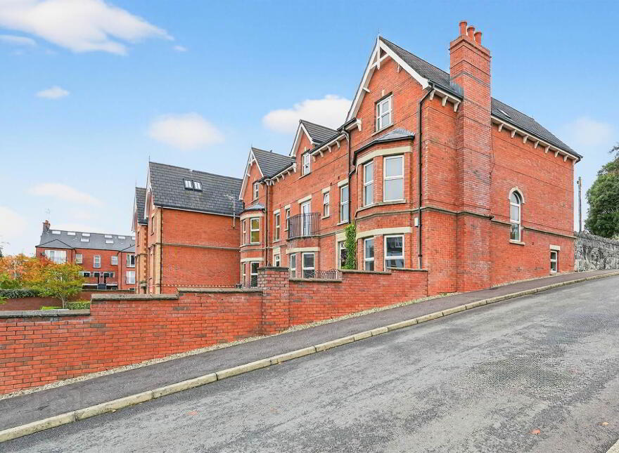 26 Demesne Gate, Holywood, BT18 9FR