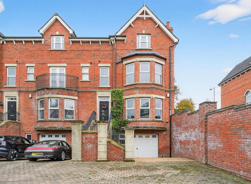 26 Demesne Gate, Holywood, BT18 9FR