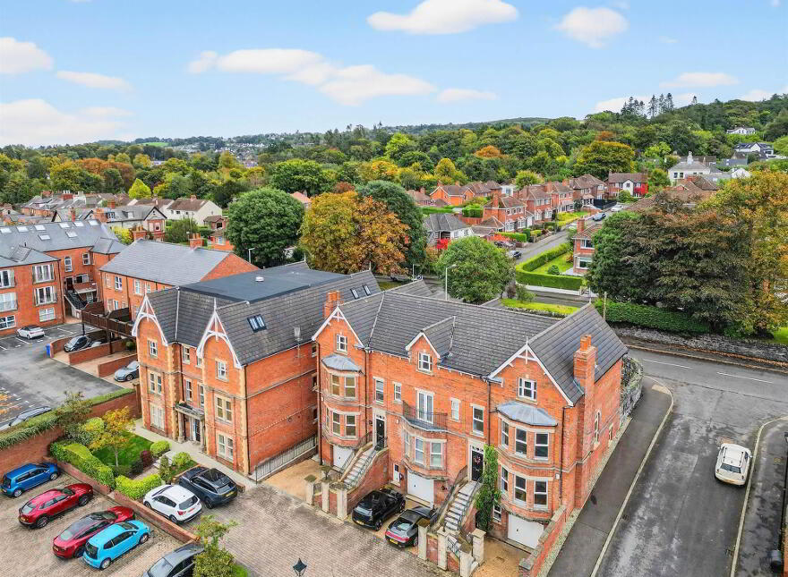 26 Demesne Gate, Holywood, BT18 9FR
