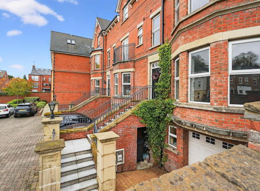 26 Demesne Gate, Holywood, BT18 9FR