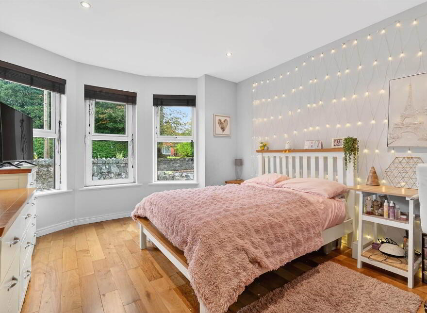 26 Demesne Gate, Holywood, BT18 9FR