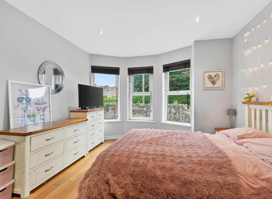 26 Demesne Gate, Holywood, BT18 9FR
