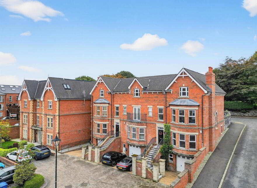 26 Demesne Gate, Holywood, BT18 9FR