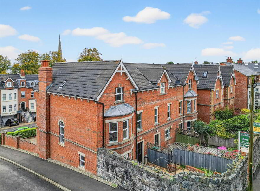 26 Demesne Gate, Holywood, BT18 9FR