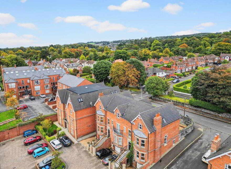 26 Demesne Gate, Holywood, BT18 9FR