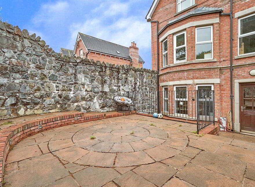 26 Demesne Gate, Holywood, BT18 9FR
