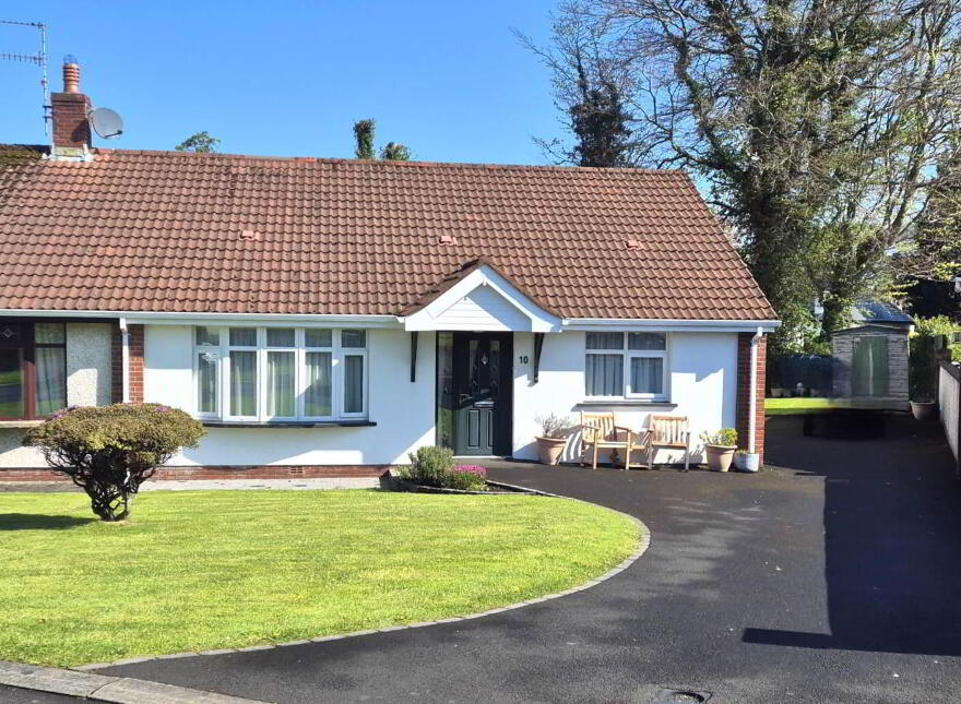 10 Parklands, Limavady Road, Derry, BT47 6YS