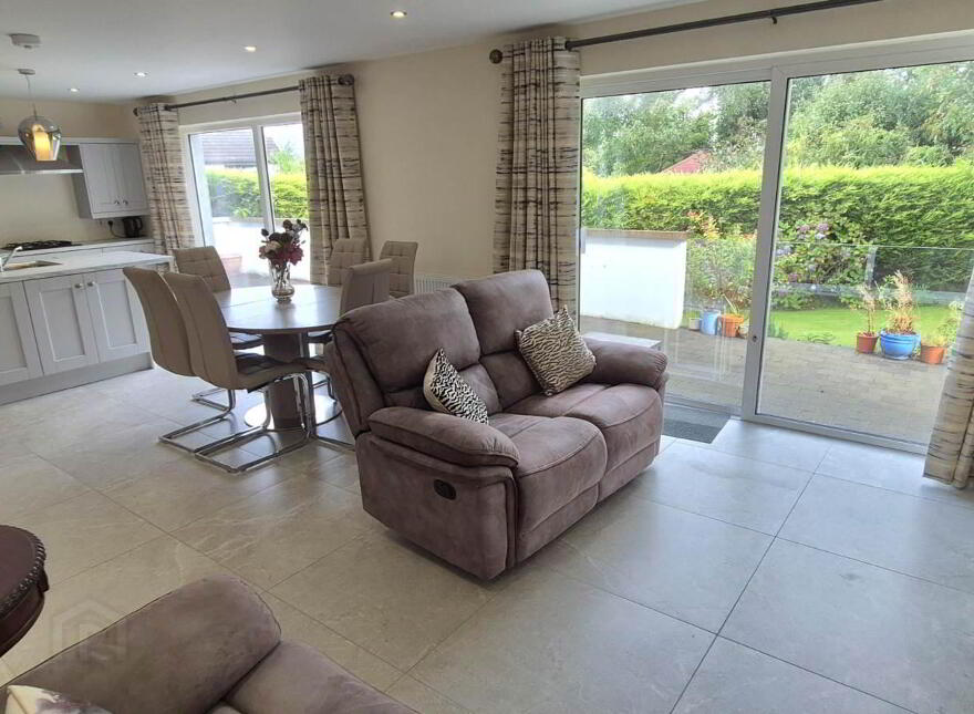 10 Parklands, Limavady Road, Derry, BT47 6YS