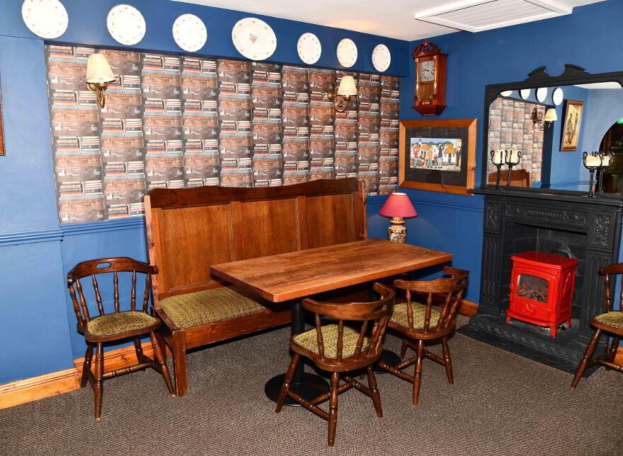Finn's Bar & Restaurant, Milltown,Galway, H54Y038