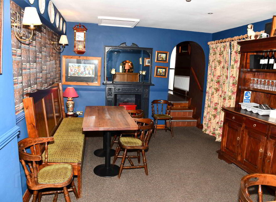 Finn's Bar & Restaurant, Milltown,Galway, H54Y038