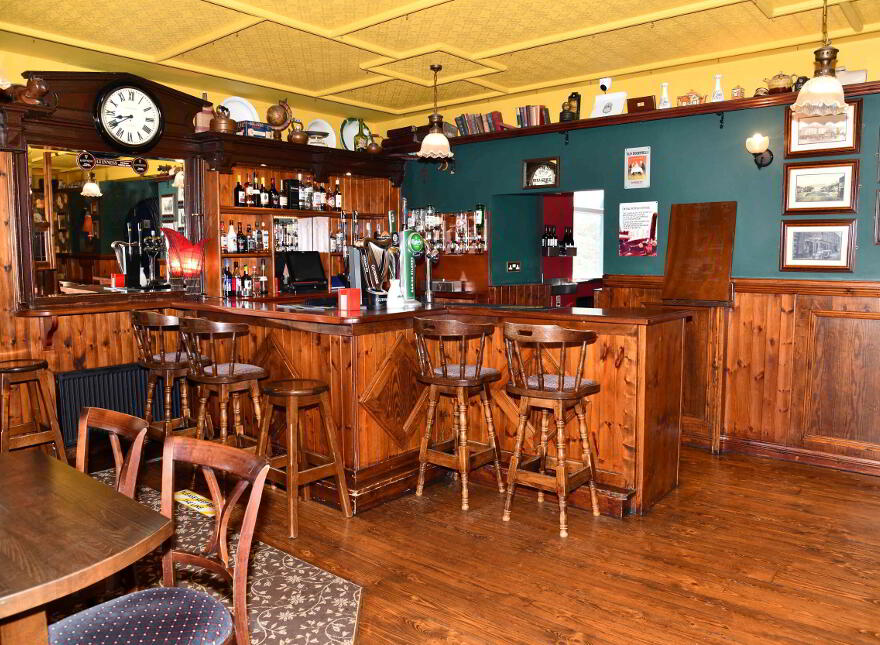 Finn's Bar & Restaurant, Milltown,Galway, H54Y038