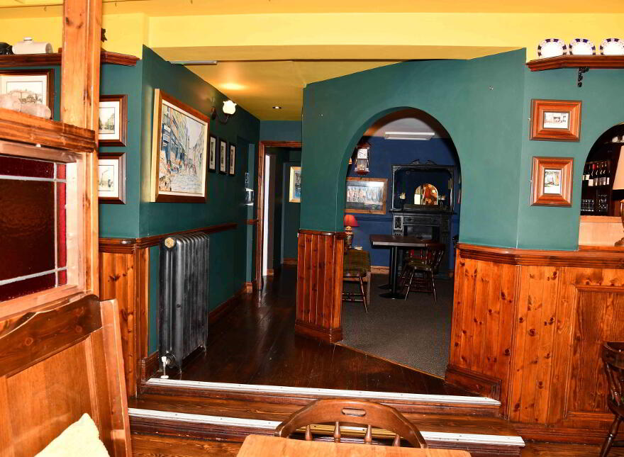 Finn's Bar & Restaurant, Milltown,Galway, H54Y038