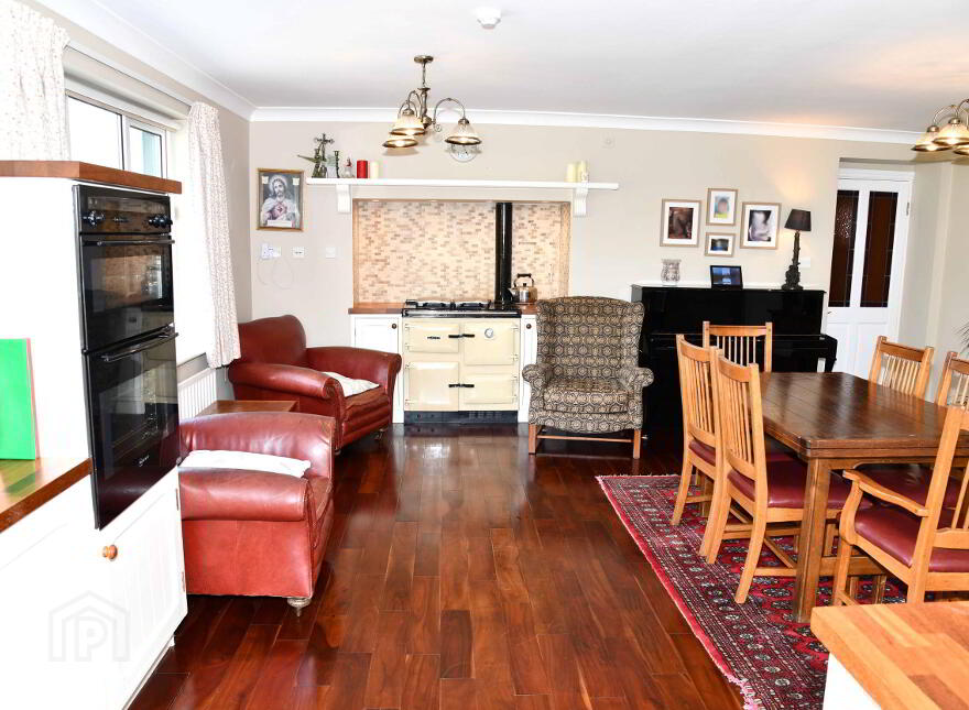 Finn's Bar & Restaurant, Milltown,Galway, H54Y038