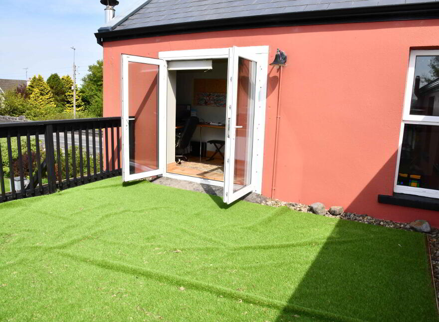Finn's Bar & Restaurant, Milltown,Galway, H54Y038