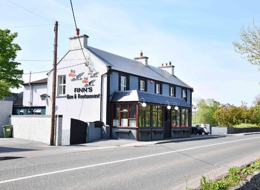 Finn's Bar Restaurant, Milltown, H54Y038