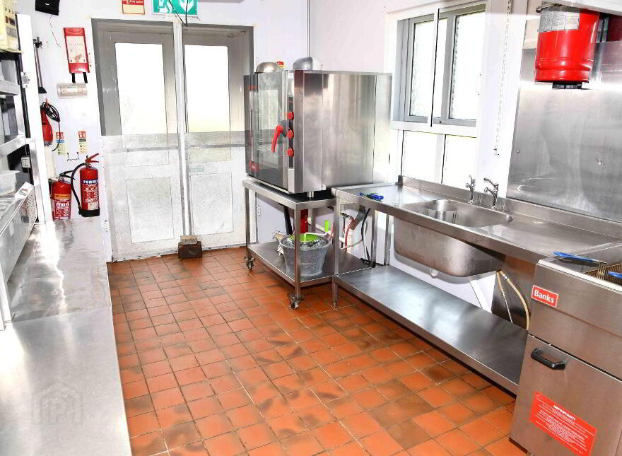 Finn's Bar Restaurant, Milltown, H54Y038