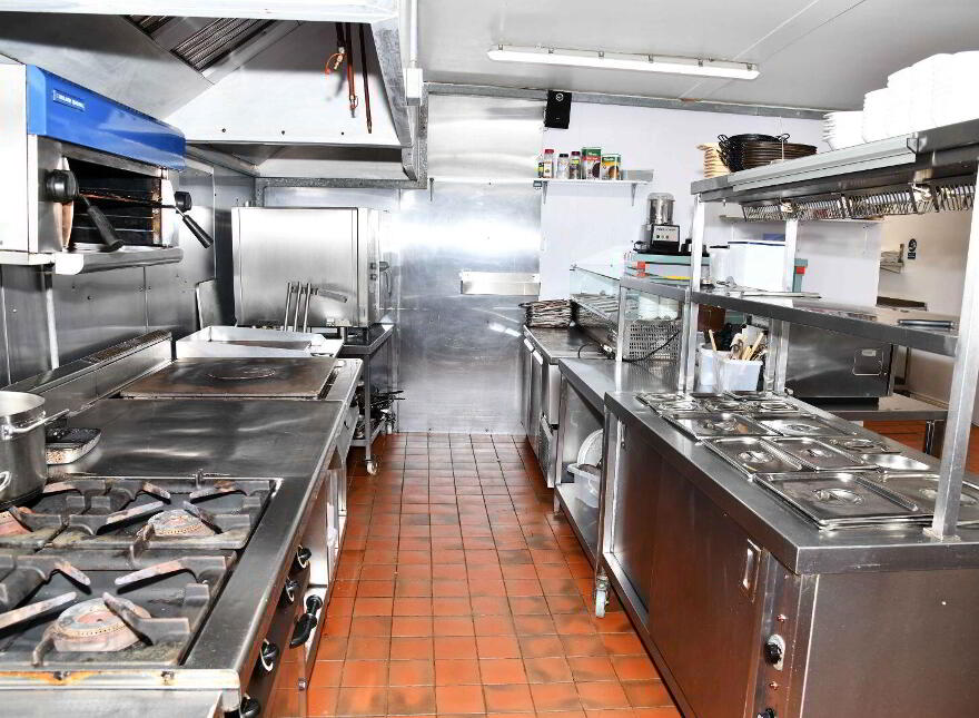 Finn's Bar Restaurant, Milltown, H54Y038