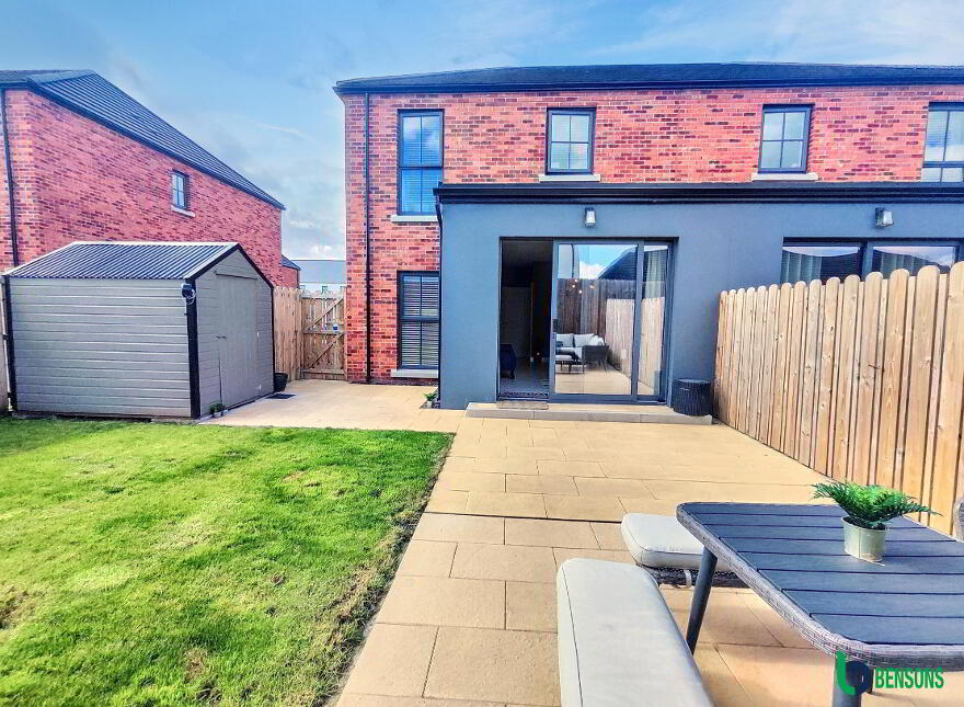 28 Earls Gate Square, Mountsandel Road, Coleraine, BT52 1FQ