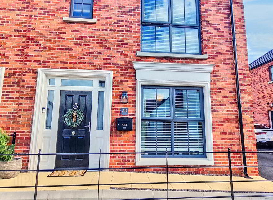 28 Earls Gate Square, Mountsandel Road, Coleraine, BT52 1FQ