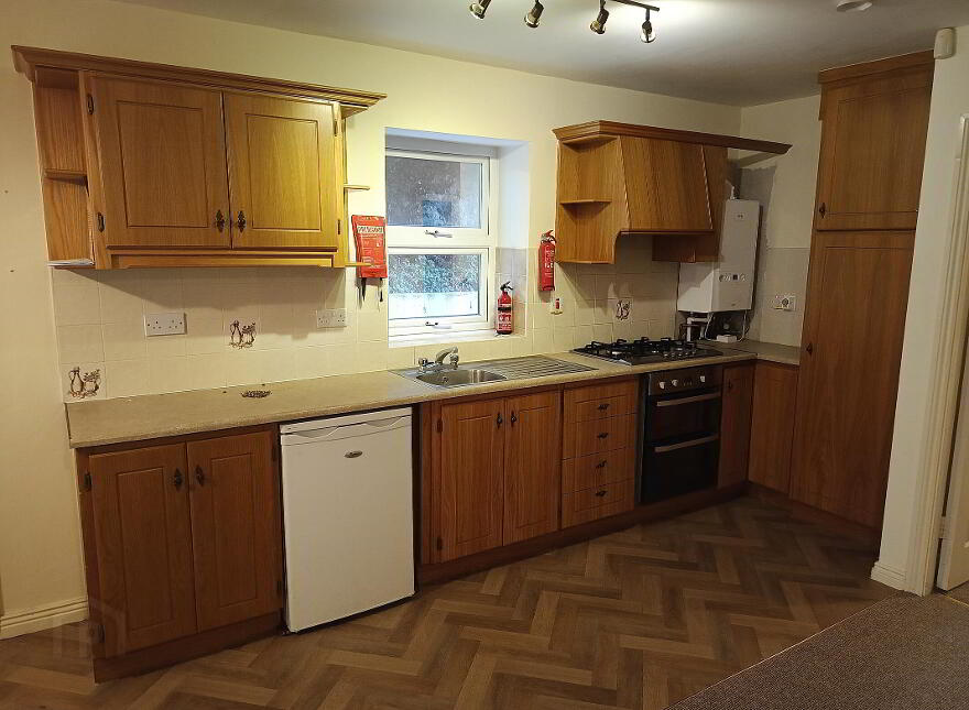 12 Knock Hill, Ennis Road photo