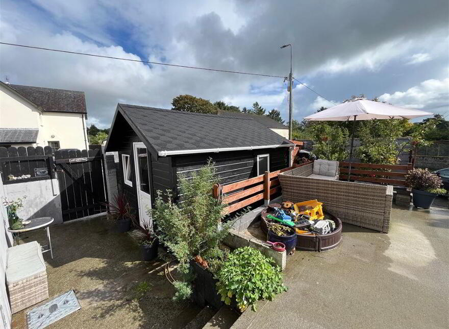 East, End, Ballydehob, West, P81YY02