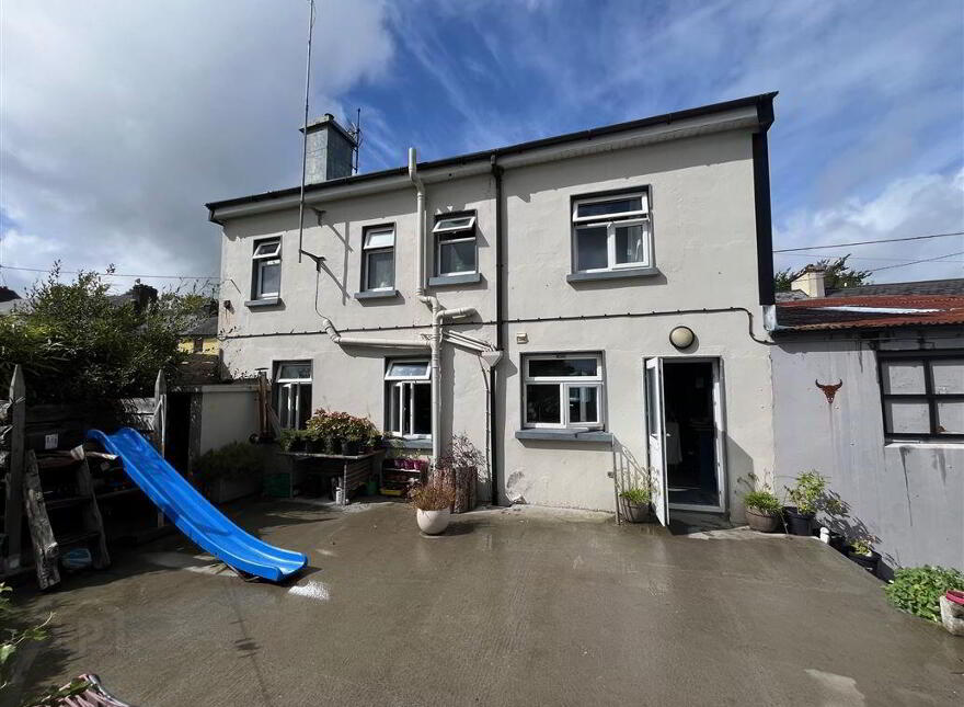 East, End, Ballydehob, West, P81YY02
