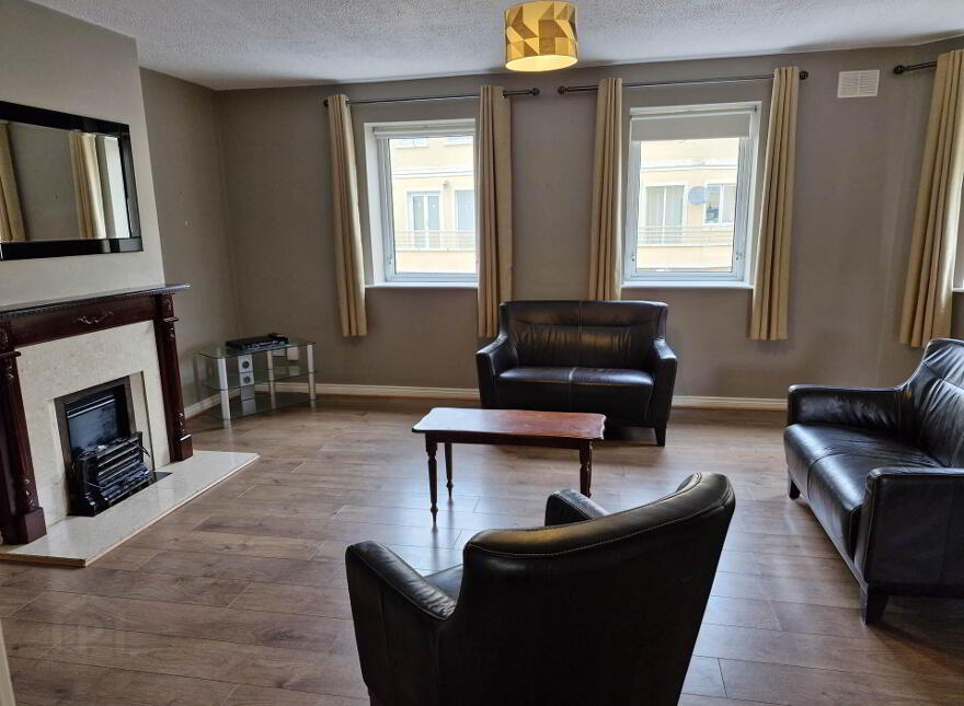 14 Shannon Weir, The Quay, Athlone, N37W658